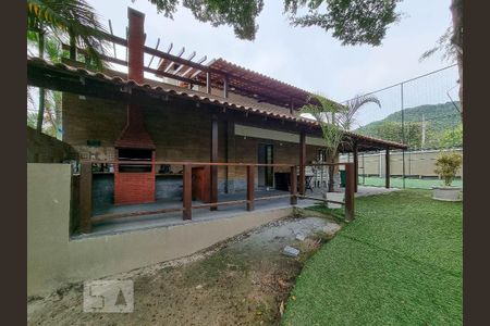 Casa de condomínio à venda com 236m², 2 quartos e sem vaga Casa de condomínio à venda com 236m², 2 quartos e sem vagaÁrea comum - churrasqueira