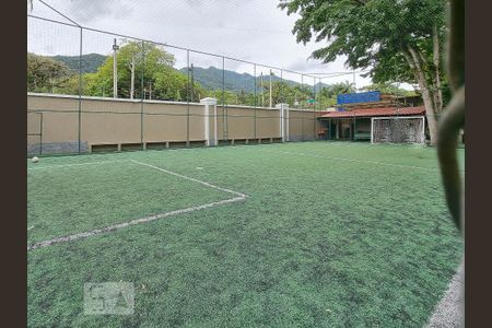 Casa de condomínio à venda com 236m², 2 quartos e sem vaga Casa de condomínio à venda com 236m², 2 quartos e sem vagaÁrea comum - campo de futebol