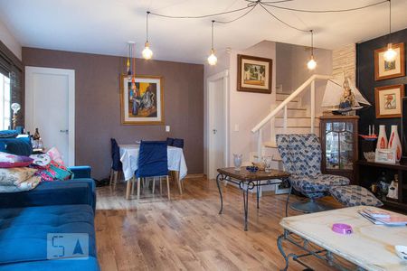 Sala de casa de condomínio à venda com 2 quartos, 236m² em Vargem Pequena, Rio de Janeiro