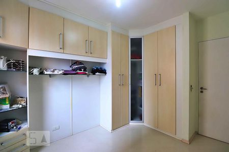 Quarto 1 de apartamento para alugar com 3 quartos, 64m² em Utinga, Santo André