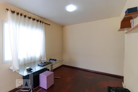 Apartamento para alugar com 76m², 2 quartos e 1 vagaSalas