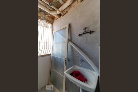 Apartamento para alugar com 76m², 2 quartos e 1 vagaÁrea de Serviço