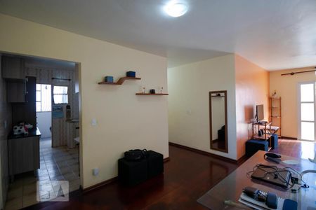 Apartamento para alugar com 76m², 2 quartos e 1 vagaSalas