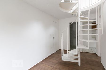 Sala 1 de apartamento para alugar com 2 quartos, 55m² em Cidade Líder, São Paulo