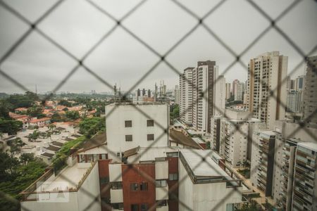 Apartamento à venda com 210m², 4 quartos e 3 vagas Apartamento à venda com 210m², 4 quartos e 3 vagasVista