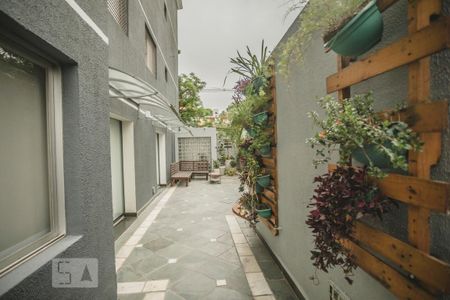 Apartamento à venda com 210m², 4 quartos e 3 vagas Apartamento à venda com 210m², 4 quartos e 3 vagasÁrea comum