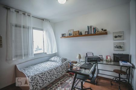 Apartamento à venda com 210m², 4 quartos e 3 vagas Apartamento à venda com 210m², 4 quartos e 3 vagasQuarto 2