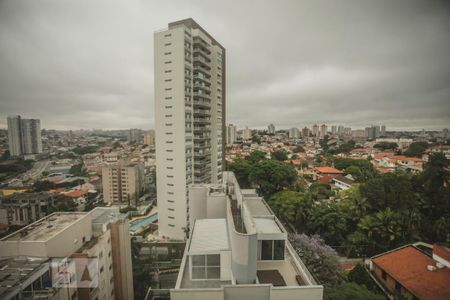 Apartamento à venda com 210m², 4 quartos e 3 vagas Apartamento à venda com 210m², 4 quartos e 3 vagasVista