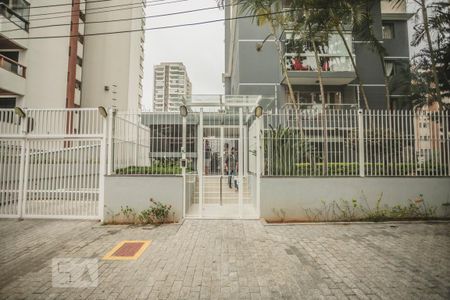 Apartamento à venda com 210m², 4 quartos e 3 vagas Apartamento à venda com 210m², 4 quartos e 3 vagasFachada