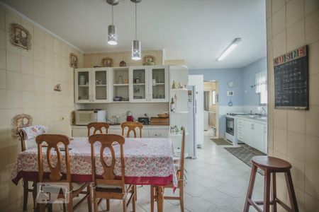 Apartamento à venda com 210m², 4 quartos e 3 vagas Apartamento à venda com 210m², 4 quartos e 3 vagasCozinha