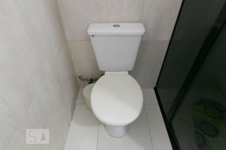 Apartamento à venda com 57m², 3 quartos e 1 vagaDetalhe banheiro