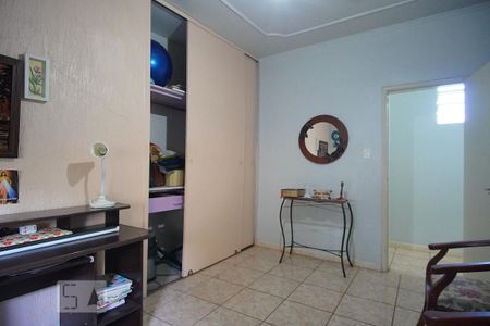 Casa à venda com 340m², 5 quartos e 3 vagasQuarto 4