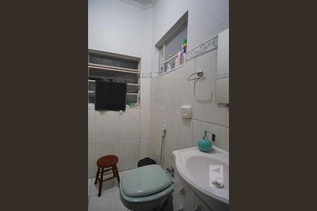 Casa à venda com 340m², 5 quartos e 3 vagasBanheiro de Serviço