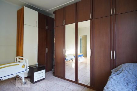Casa à venda com 340m², 5 quartos e 3 vagasQuarto 2