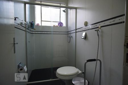 Casa à venda com 340m², 5 quartos e 3 vagasBanheiro 3