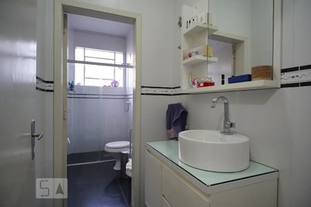 Casa à venda com 340m², 5 quartos e 3 vagasBanheiro 3
