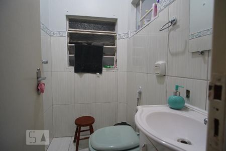 Casa à venda com 340m², 5 quartos e 3 vagasBanheiro de Serviço