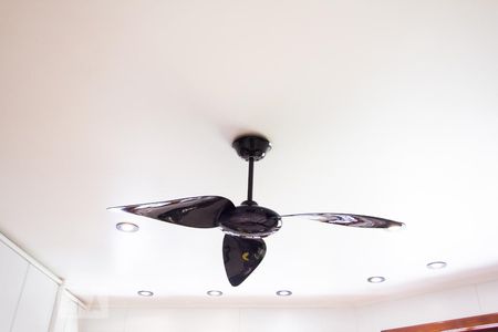 Casa à venda com 600m², 4 quartos e 6 vagas Casa à venda com 600m², 4 quartos e 6 vagasDetalhe cozinha