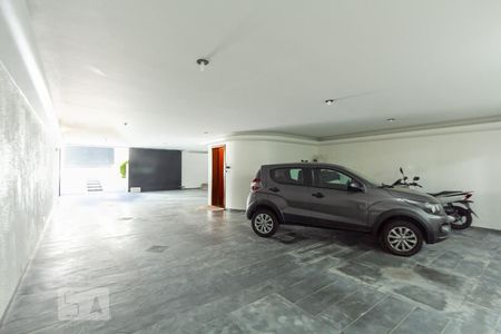 Casa à venda com 600m², 4 quartos e 6 vagas Casa à venda com 600m², 4 quartos e 6 vagasGaragem