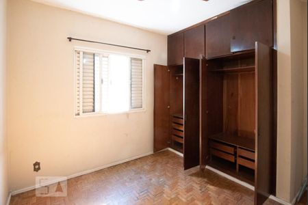 Apartamento à venda com 75m², 2 quartos e 1 vaga Apartamento à venda com 75m², 2 quartos e 1 vagaQuarto 2 - Armários