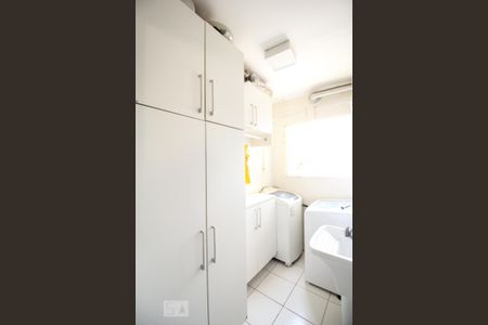 Apartamento à venda com 67m², 2 quartos e 1 vaga Apartamento à venda com 67m², 2 quartos e 1 vagaÁrea de Serviço