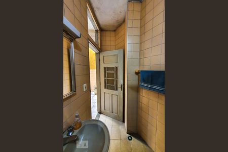 Casa à venda com 450m², 5 quartos e 2 vagasBanheiro de serviço