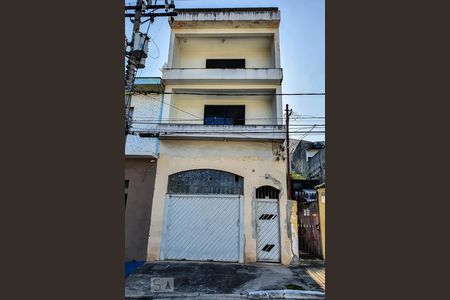 Casa à venda com 450m², 5 quartos e 2 vagasFachada