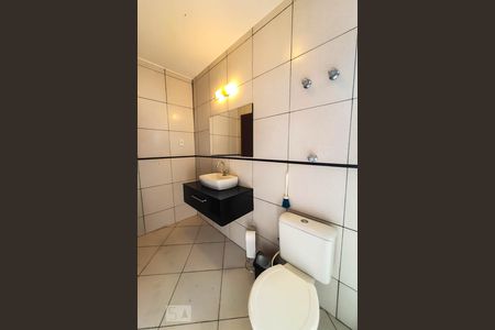 Casa à venda com 450m², 5 quartos e 2 vagasBanheiro Suíte 3