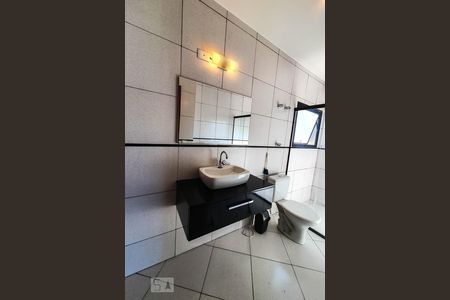 Casa à venda com 450m², 5 quartos e 2 vagasBanheiro Suíte 3