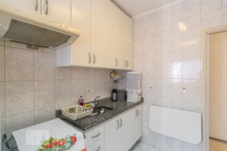 Apartamento à venda com 59m², 2 quartos e 2 vagas Apartamento à venda com 59m², 2 quartos e 2 vagasCozinha