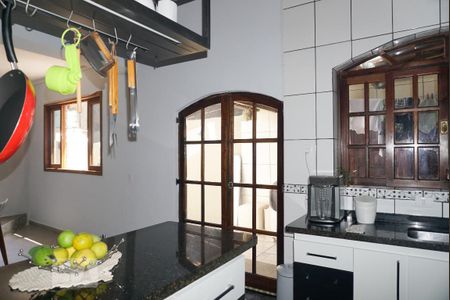 Casa à venda com 250m², 3 quartos e 2 vagasCozinha