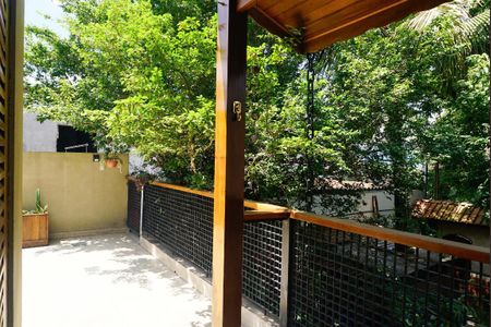 Casa à venda com 250m², 3 quartos e 2 vagasVaranda da Suíte