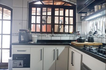 Casa à venda com 250m², 3 quartos e 2 vagasCozinha