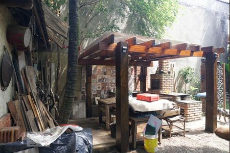 Casa à venda com 250m², 3 quartos e 2 vagasOficina