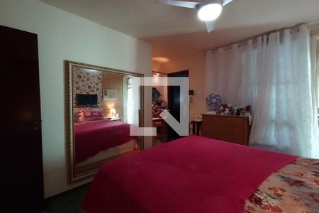 Casa à venda com 240m², 4 quartos e 4 vagas Casa à venda com 240m², 4 quartos e 4 vagasSuíte 2