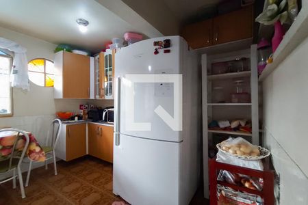 Casa à venda com 240m², 4 quartos e 4 vagas Casa à venda com 240m², 4 quartos e 4 vagasCopa