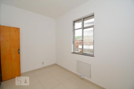 Quarto 1 de apartamento para alugar com 2 quartos, 42m² em Irajá, Rio de Janeiro