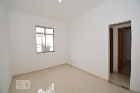 Sala de apartamento para alugar com 2 quartos, 42m² em Irajá, Rio de Janeiro
