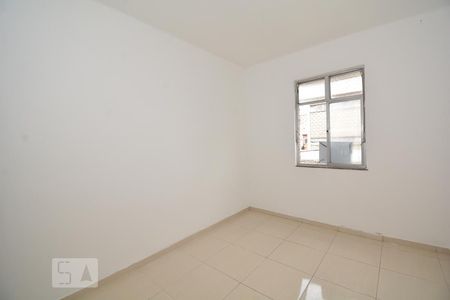 Sala de apartamento para alugar com 2 quartos, 42m² em Irajá, Rio de Janeiro