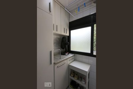 Apartamento à venda com 75m², 2 quartos e 2 vagas Apartamento à venda com 75m², 2 quartos e 2 vagasÁrea de Serviço