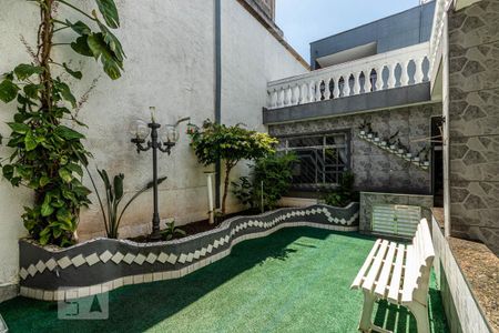 Casa à venda com 200m², 3 quartos e 2 vagasQuintal 