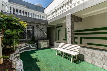 Casa à venda com 200m², 3 quartos e 2 vagasQuintal 