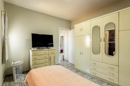 Casa à venda com 200m², 3 quartos e 2 vagasSuíte 2