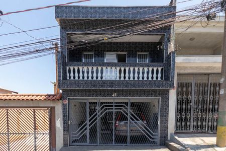 Casa à venda com 200m², 3 quartos e 2 vagasFachada 