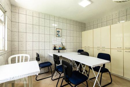 Casa à venda com 200m², 3 quartos e 2 vagasQuarto de serviço 