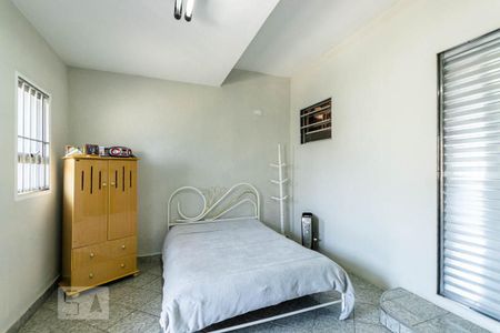 Casa à venda com 200m², 3 quartos e 2 vagasQuarto 3