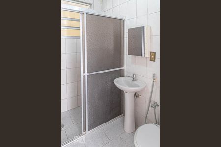 Banheiro  de apartamento para alugar com 1 quarto, 35m² em Bela Vista, São Paulo