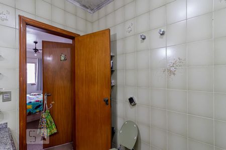 Casa à venda com 288m², 5 quartos e 6 vagas Casa à venda com 288m², 5 quartos e 6 vagasBanheiro da Suíte 1