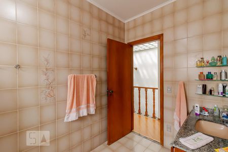 Casa à venda com 288m², 5 quartos e 6 vagas Casa à venda com 288m², 5 quartos e 6 vagasBanheiro