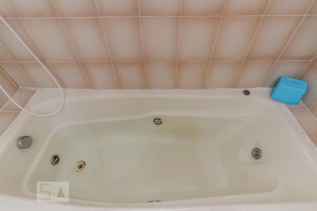 Casa à venda com 288m², 5 quartos e 6 vagas Casa à venda com 288m², 5 quartos e 6 vagasBanheiro